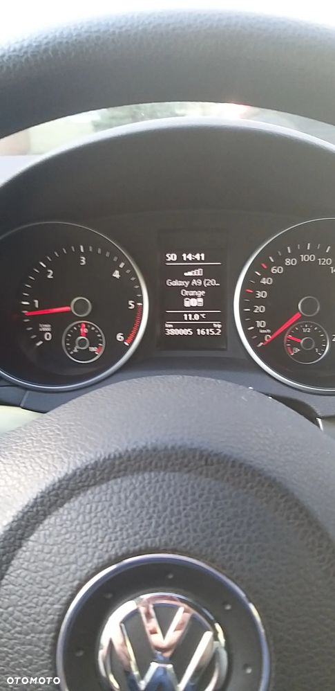 Volkswagen Golf 1.6 TDI DPF Highline - 24