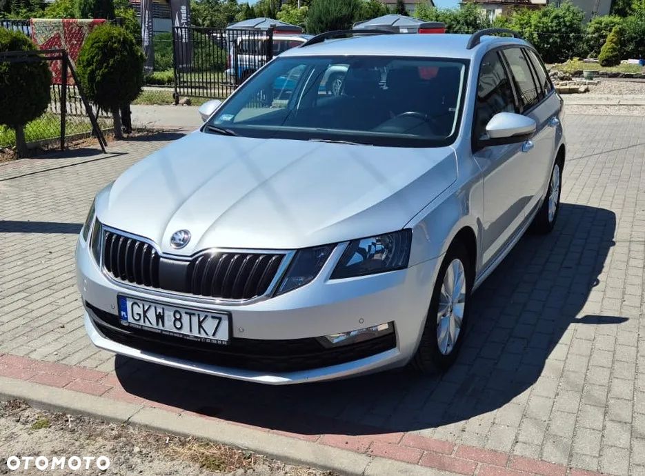 Skoda Octavia 1.6 TDI Ambition DSG - 1