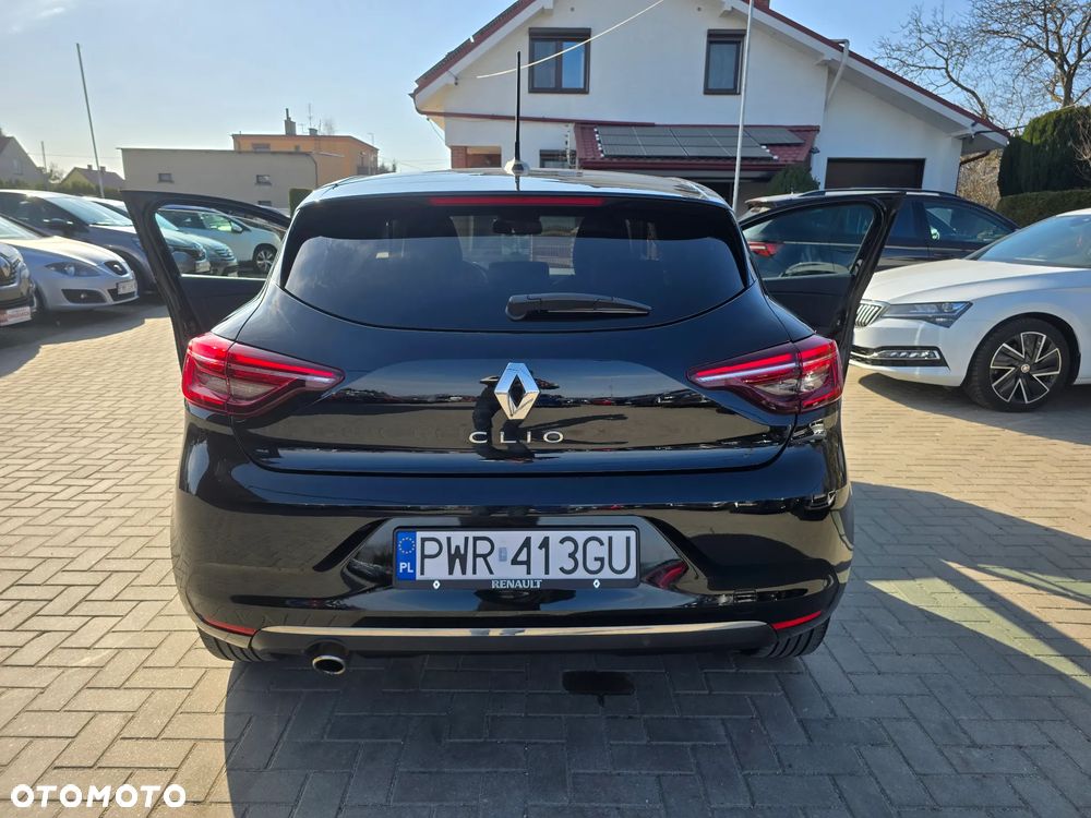 Renault Clio - 23