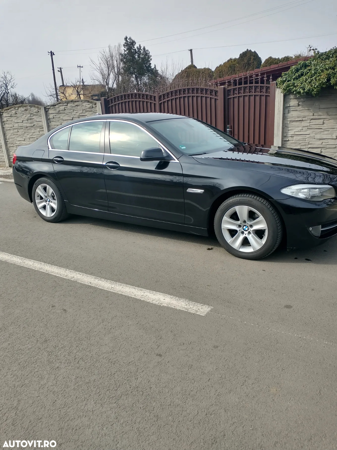 BMW Seria 5 520d - 14