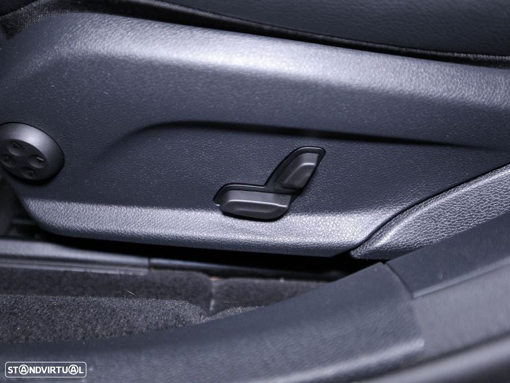 Mercedes-Benz E 300 de Avantgarde - 14