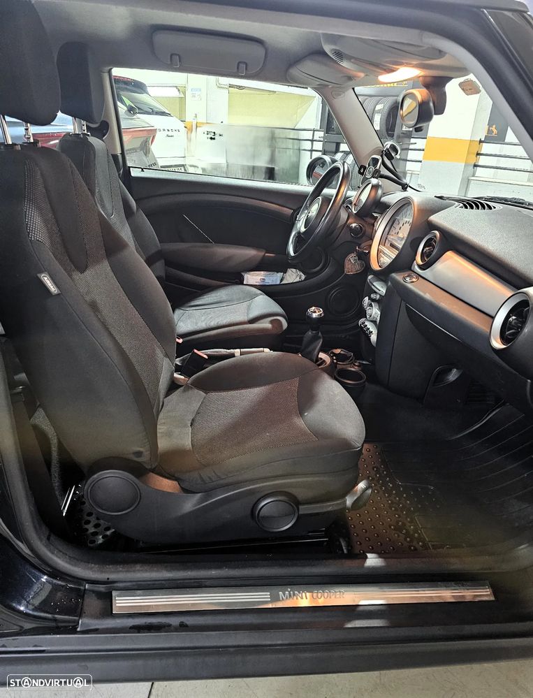 MINI 3 Portas Cooper D - 7
