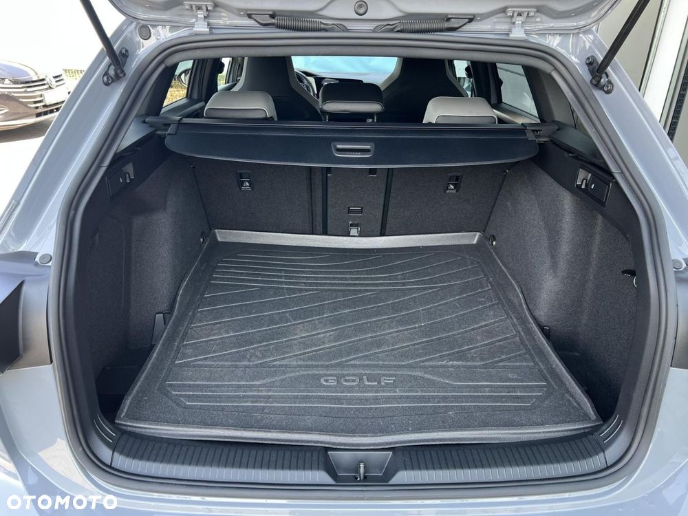 Volkswagen Golf 1.5 eTSI EVO R-Line DSG - 26