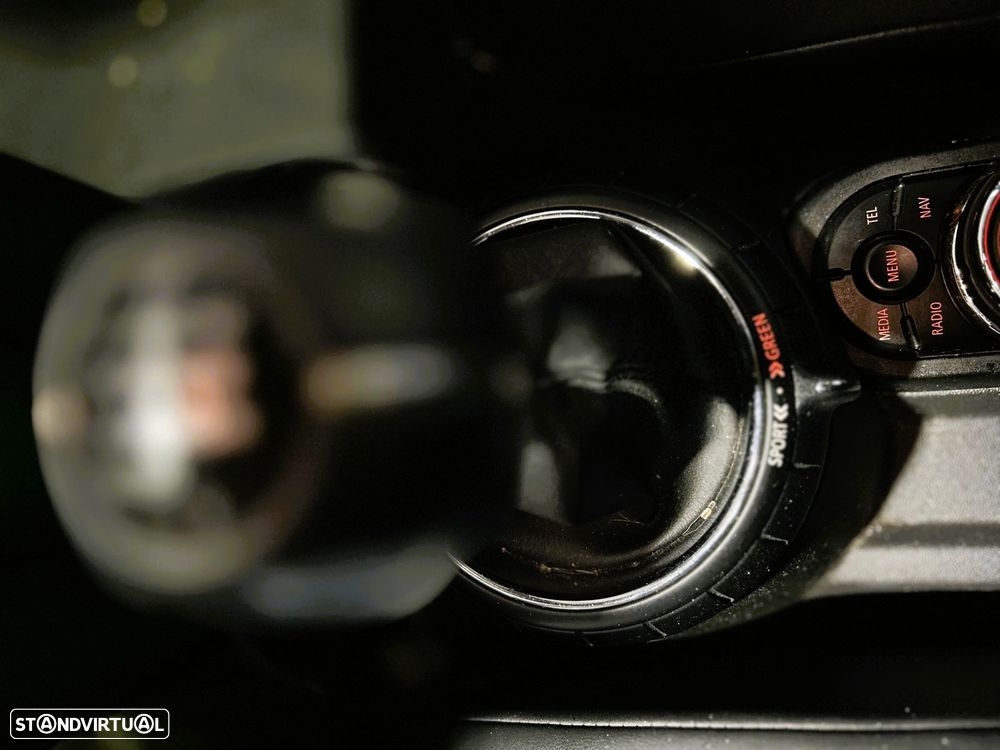 MINI 5 Portas Cooper D Seven - 13