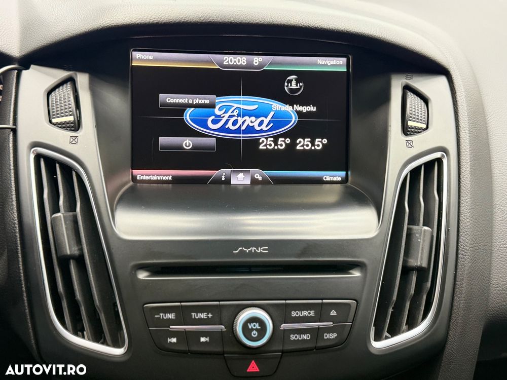 Ford Focus 1.5 TDCi Titanium - 8