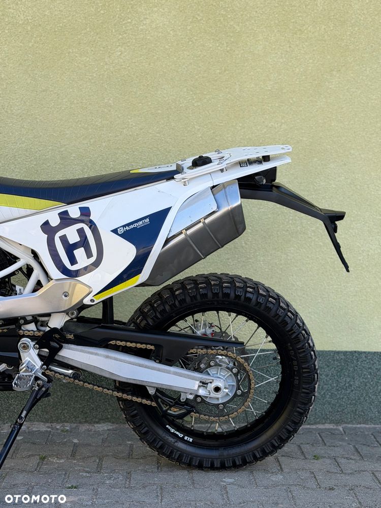 Husqvarna 701 - 22
