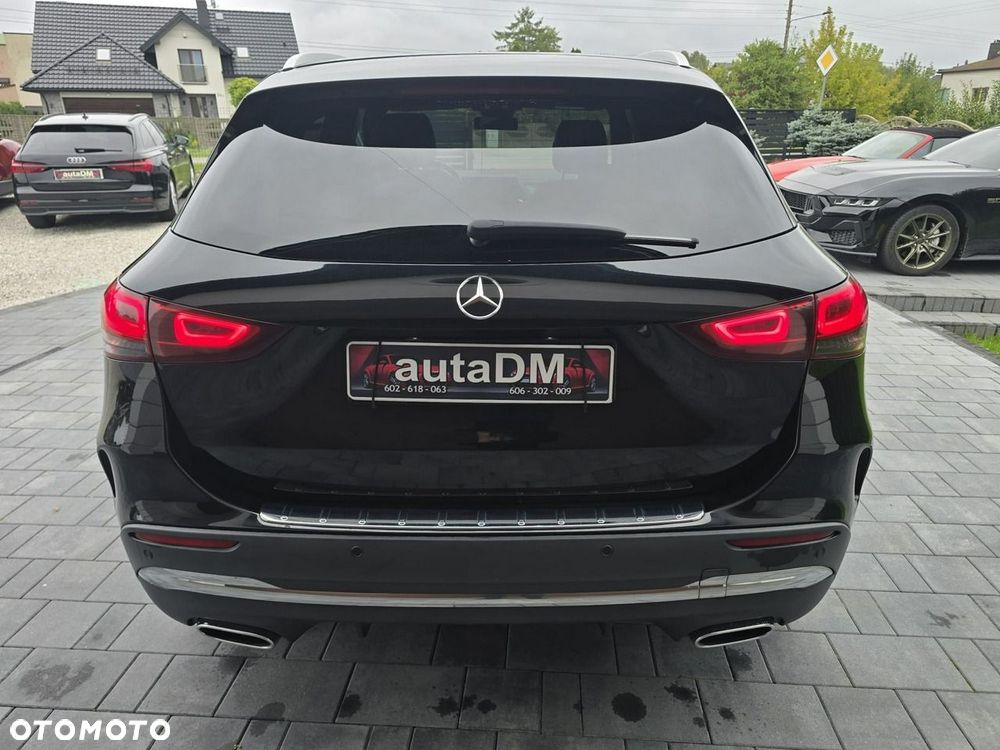 Mercedes-Benz GLA - 7