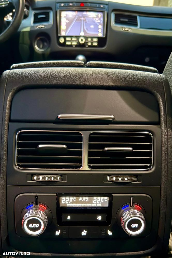 Volkswagen Touareg - 18