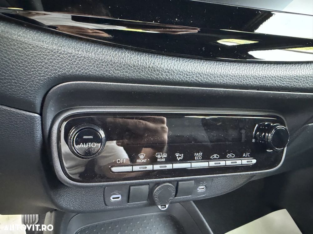 Toyota Aygo X 1.5l HEV 116CP Active - 6