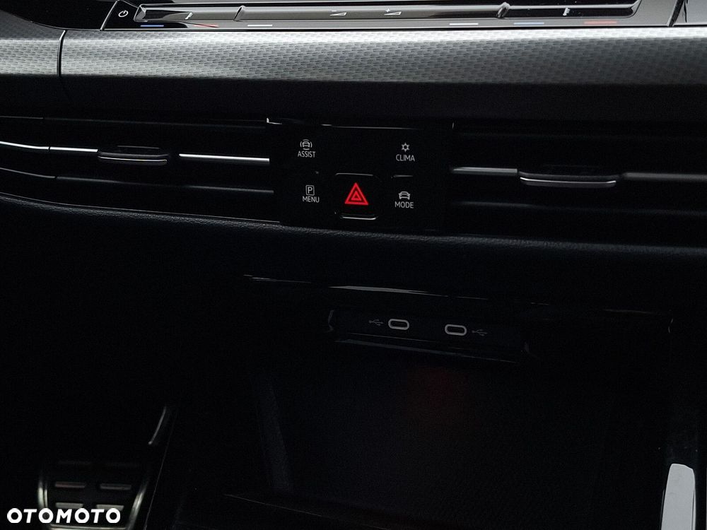 Volkswagen Golf - 23