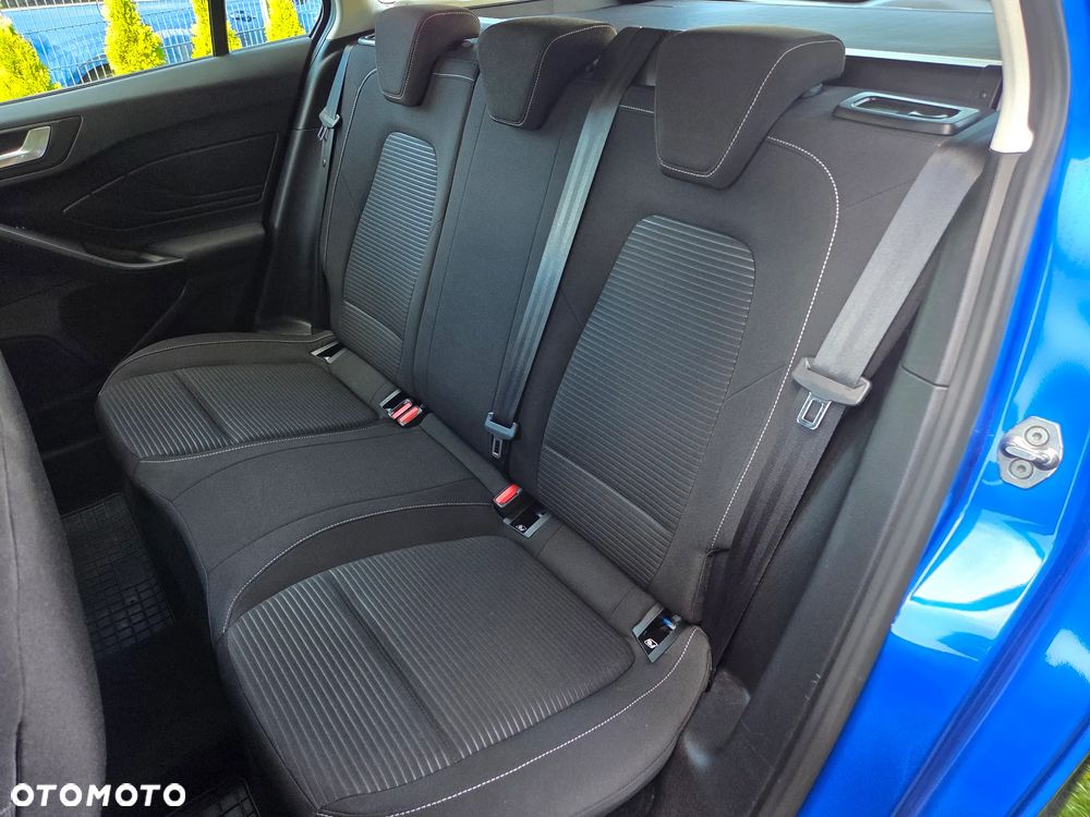 Ford Focus 1.0 EcoBoost Titanium - 19