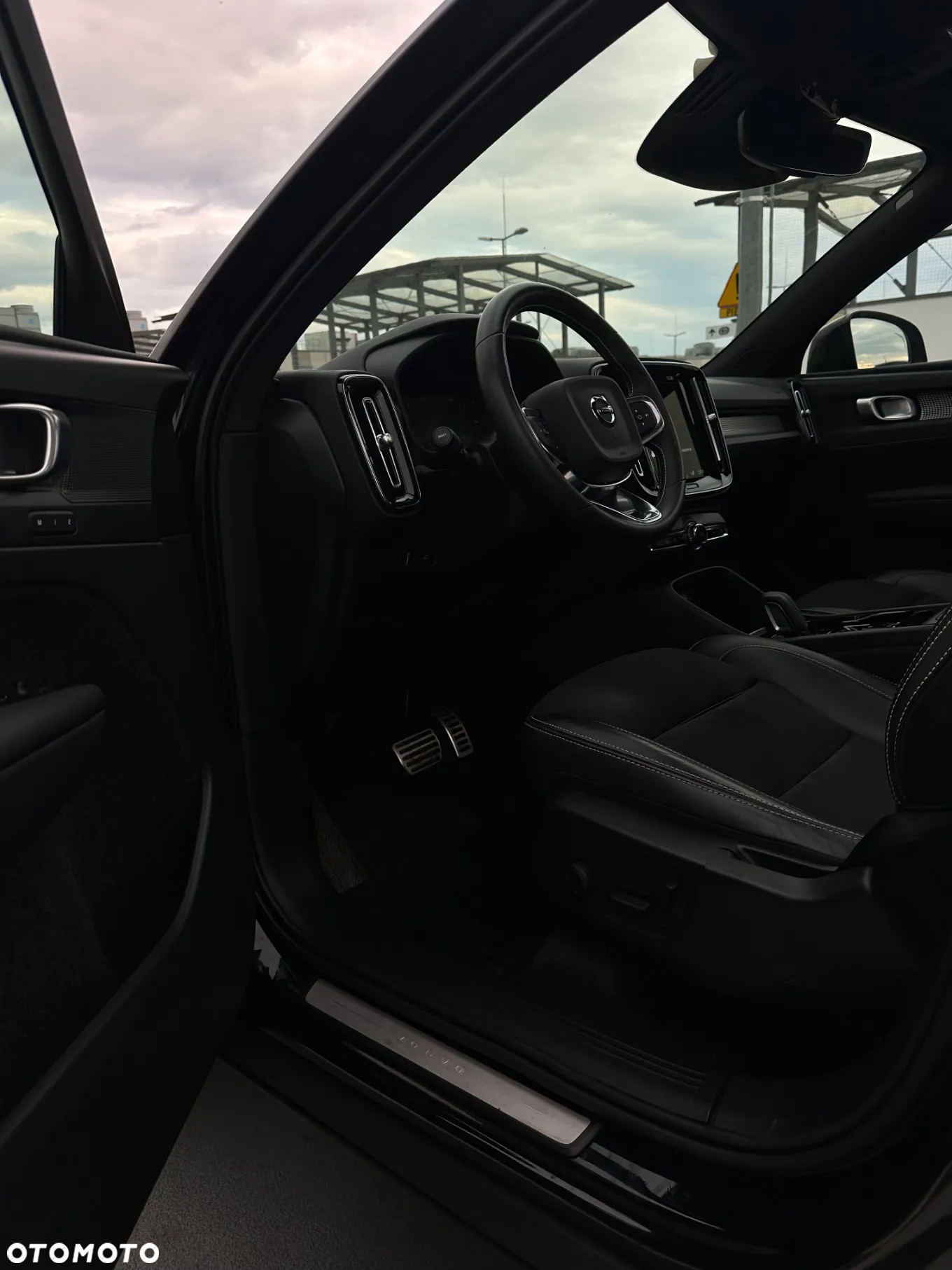 Volvo XC 40 T5 AWD R-Design - 22