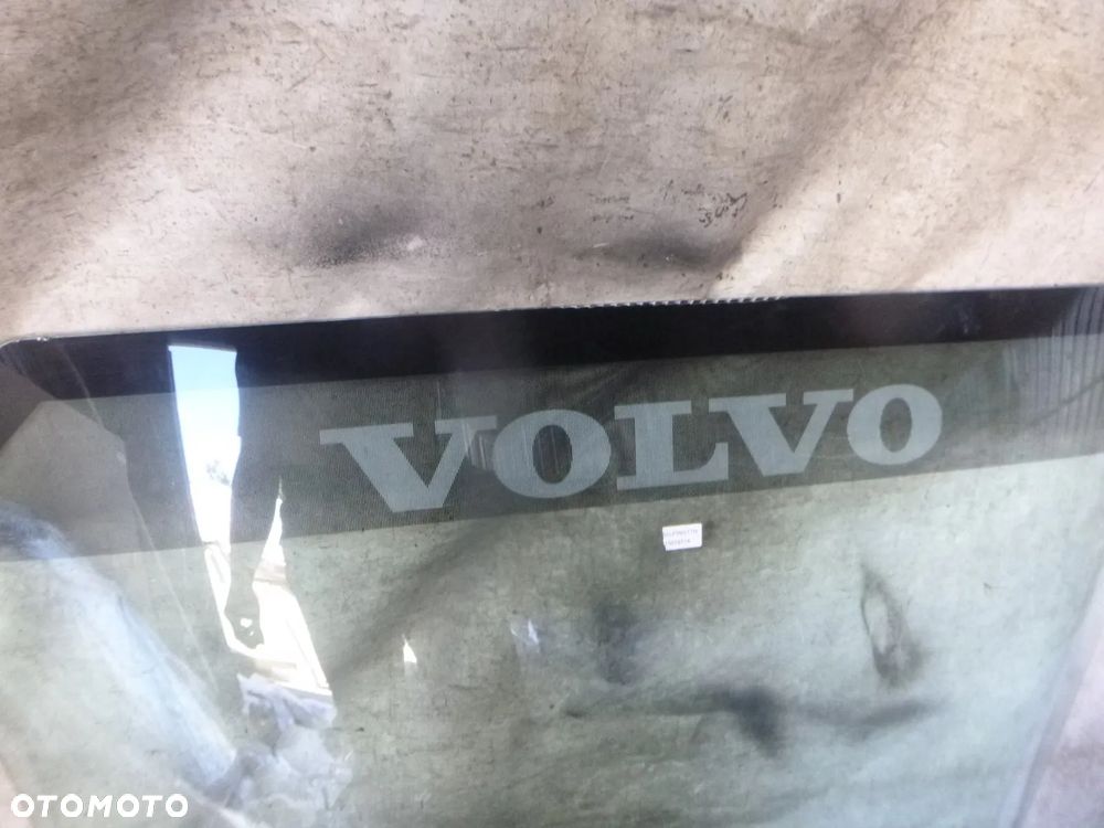 szyba ładowarka Volvo - przednia 15015408, 15079714, 11412055, 1507914  f h g L60 L70 L90 L120 L180 L220 L350 - 5