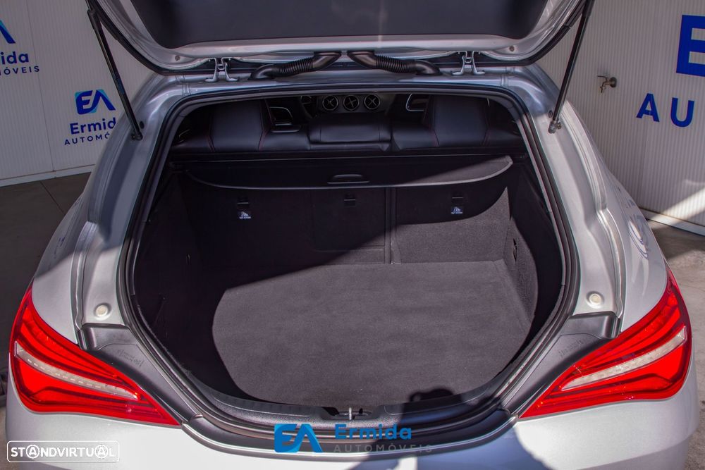 Mercedes-Benz CLA 180 - 43