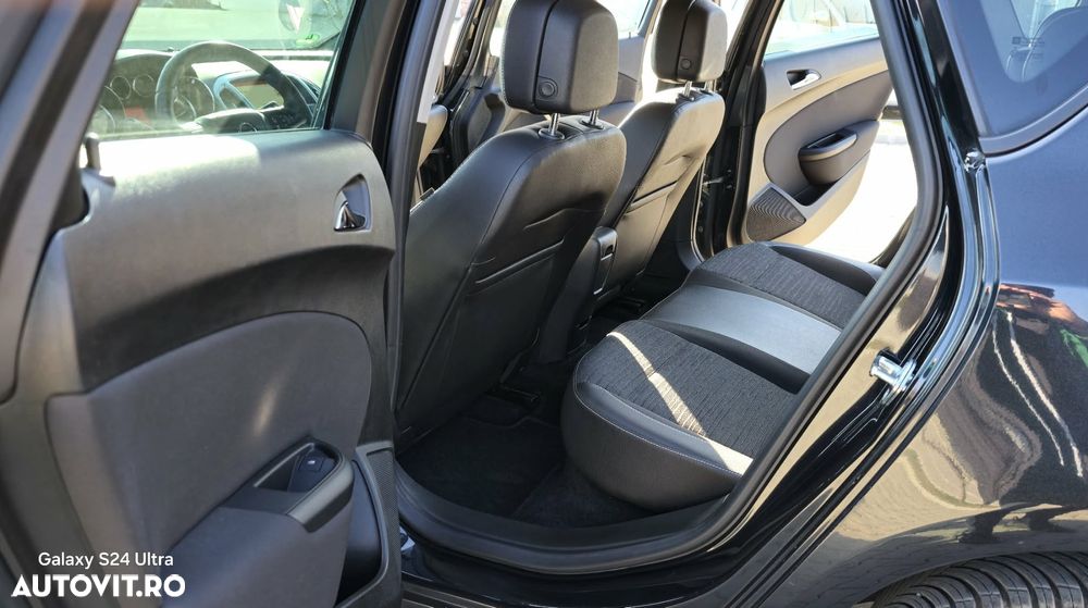 Opel Astra 1.7 CDTI DPF ENERGY - 11