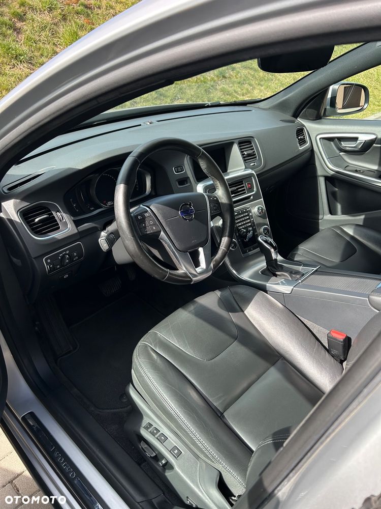 Volvo V60 D4 Drive-E Summum - 8