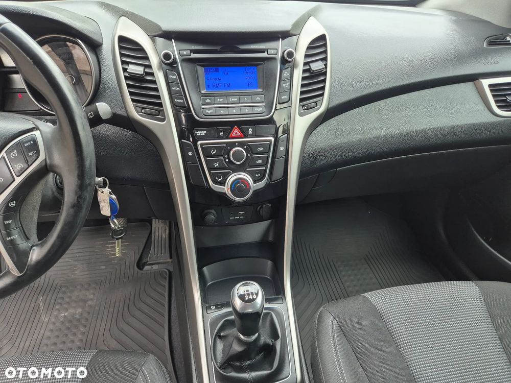 Hyundai i30 blue 1.6 GDI Trend - 22