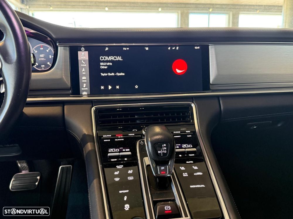 Porsche Panamera 4 S - 18