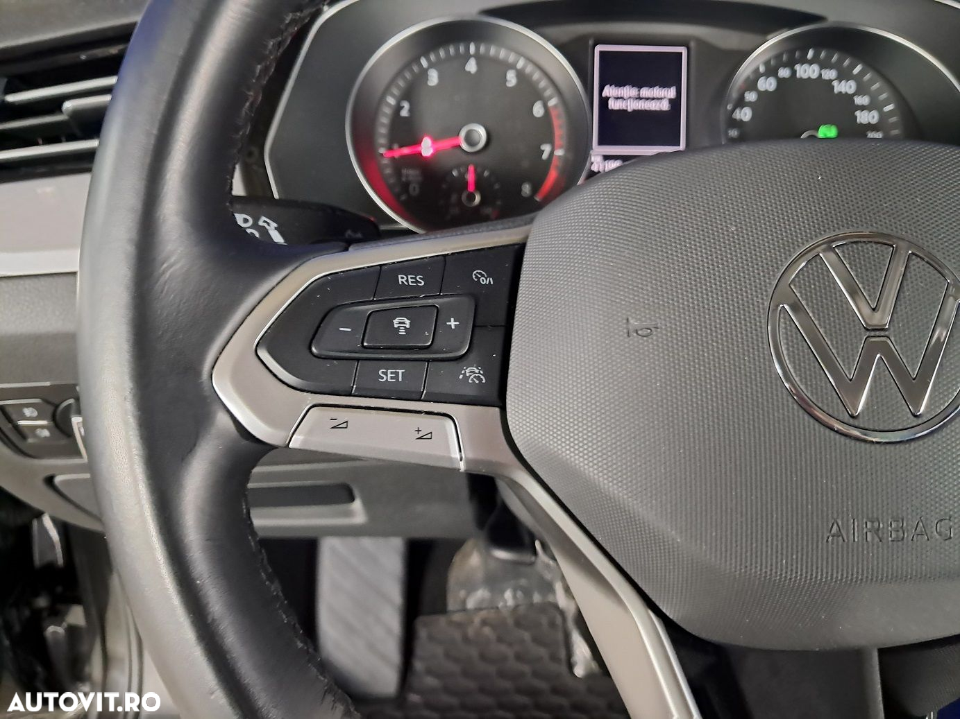 Volkswagen Passat - 12