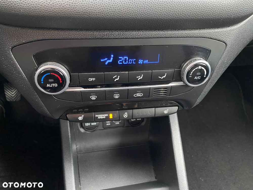 Hyundai i20 1.4 YES Gold - 19