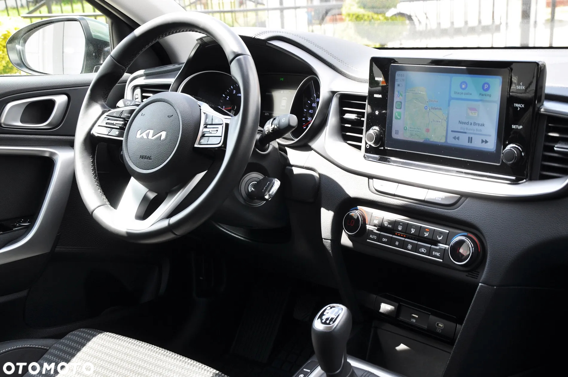 Kia Ceed 1.5 T-GDI M - 10