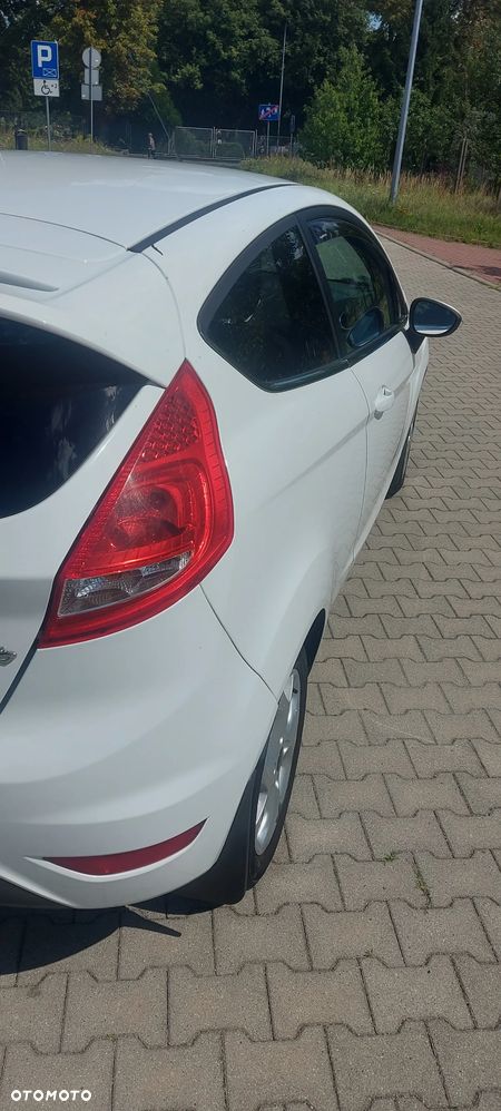 Ford Fiesta 1.4 Titanium - 10