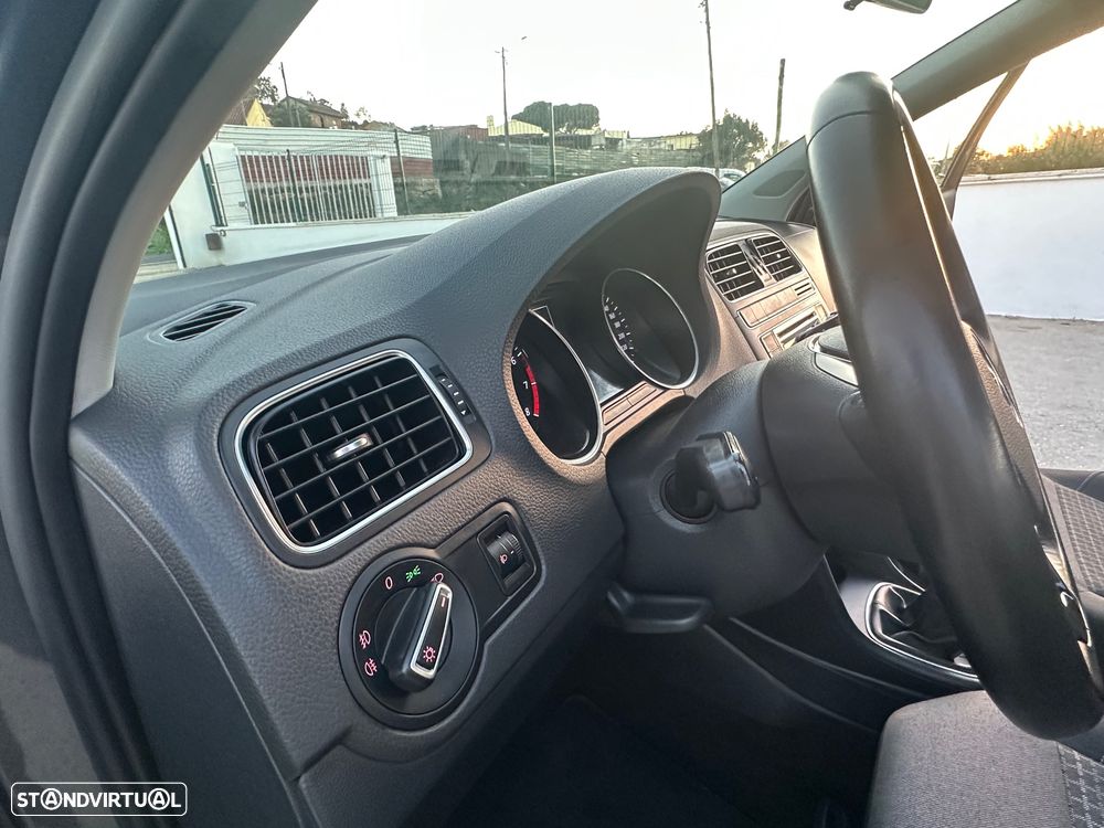 VW Polo 1.2 TSi Highline - 44