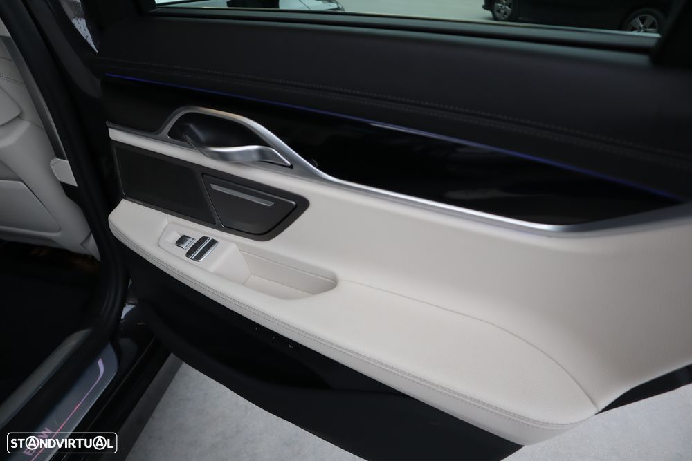 BMW 740 d xDrive Auto - 10