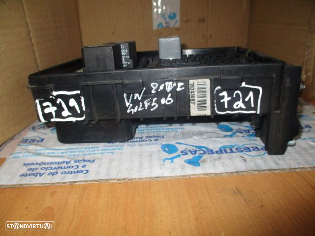Caixa Fusiveis 19243092 VW GOLF 5 2006 2.0TDI - 2