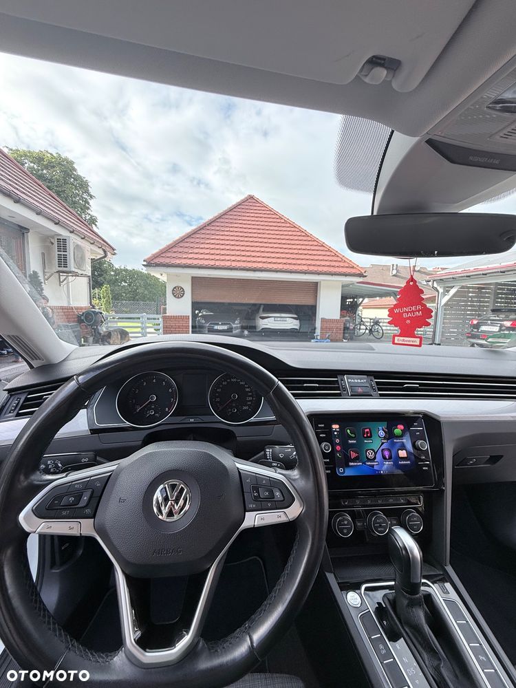 Volkswagen Passat 2.0 TSI Business DSG - 17