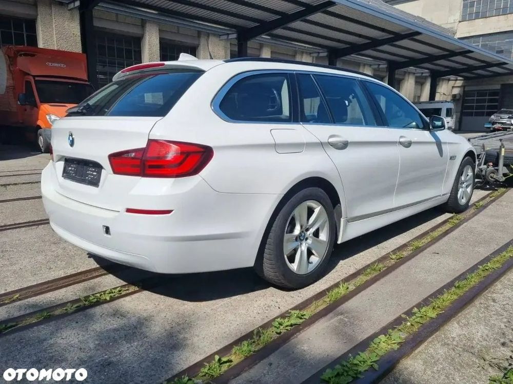 BMW Seria 5 530d xDrive - 2
