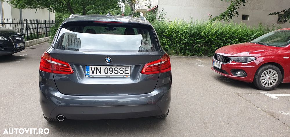BMW Seria 2 216d Sport Line - 2