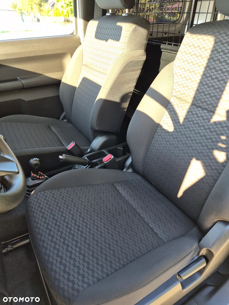 Suzuki Jimny 1.5 Premium - 28