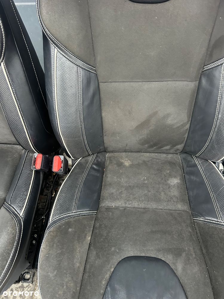 Volvo v-40 II R-Design komplet foteli fotele skóra tapicerka   2012-2016 - 9