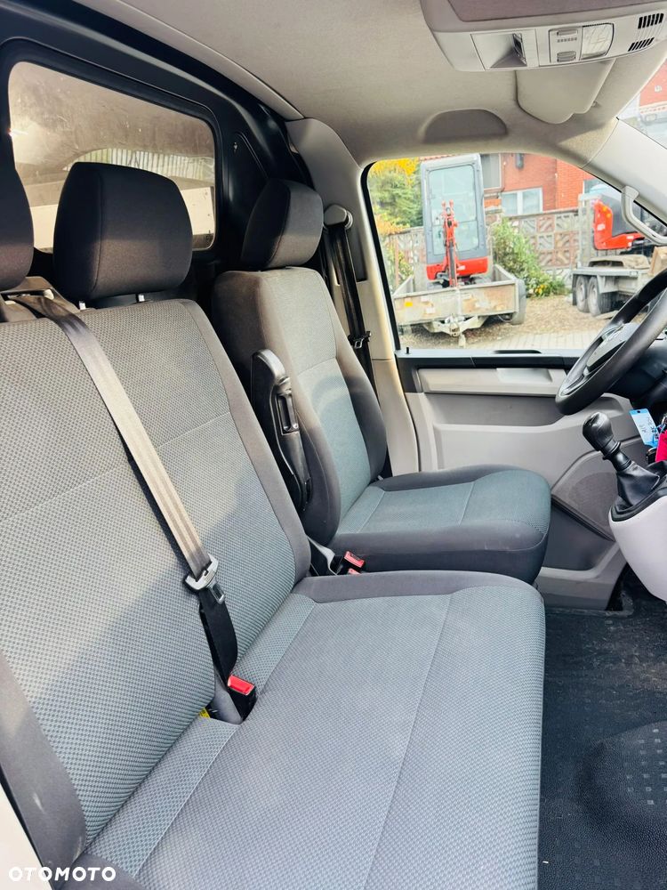 Volkswagen Transporter T6 - 12