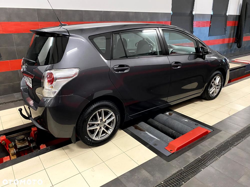 Toyota Verso 1.6 Premium EU6 - 7