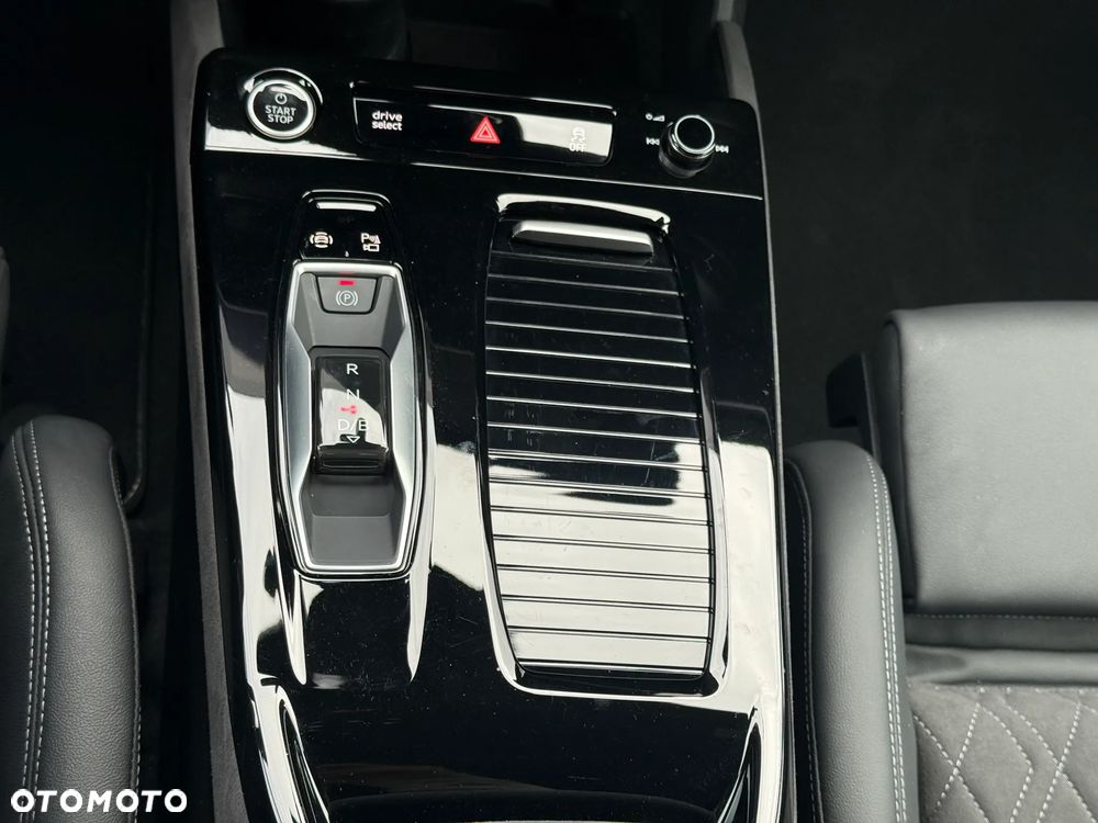 Audi Q6 Sportback e-tron - 27