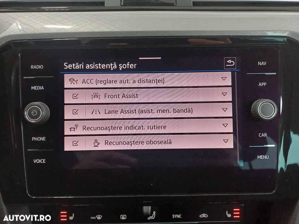 Volkswagen Passat Variant 2.0 TDI DSG Comfortline - 26