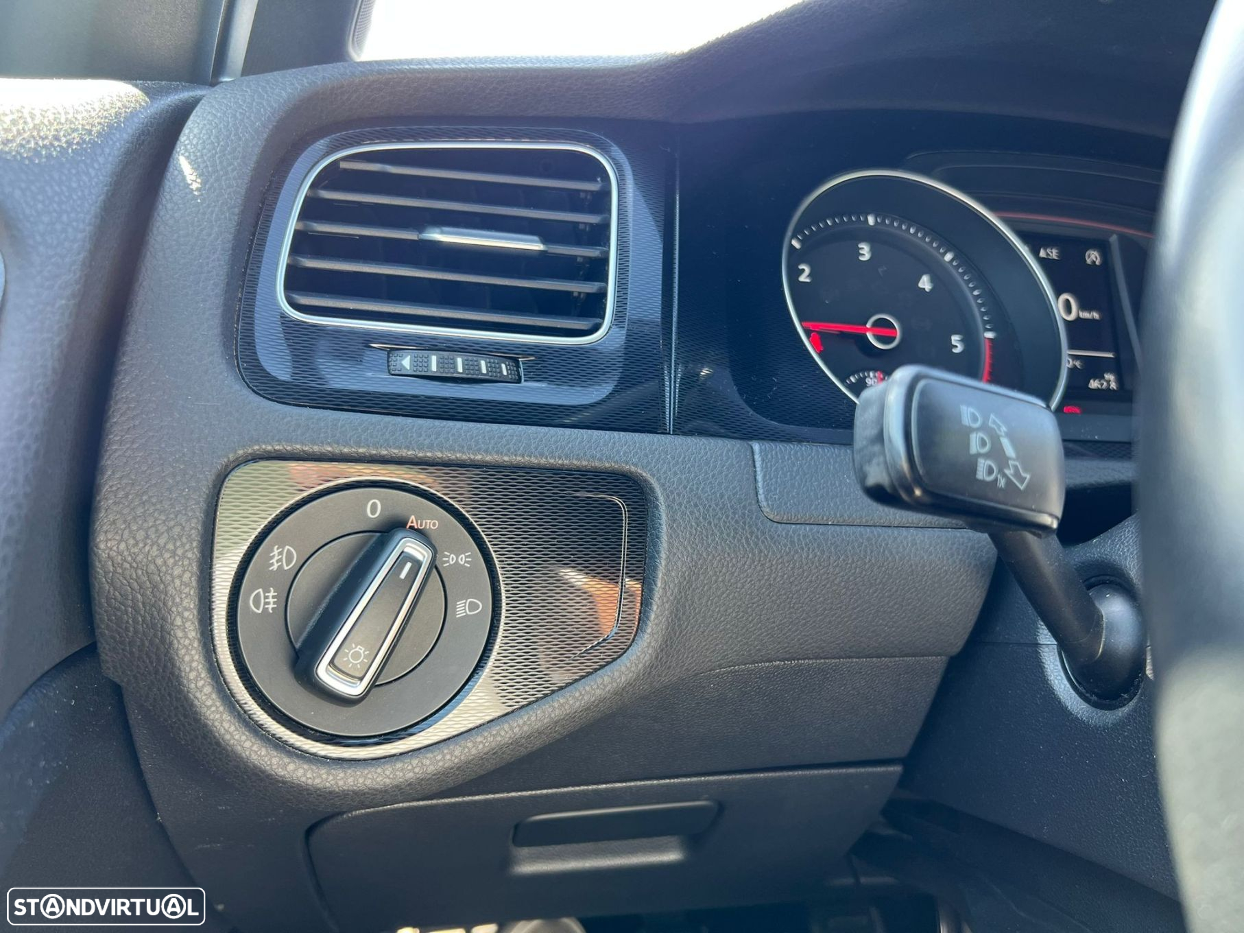 VW Golf 2.0 TDI GTD - 41