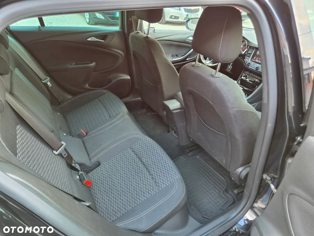 Opel Astra 1.6 CDTI Cosmo - 21