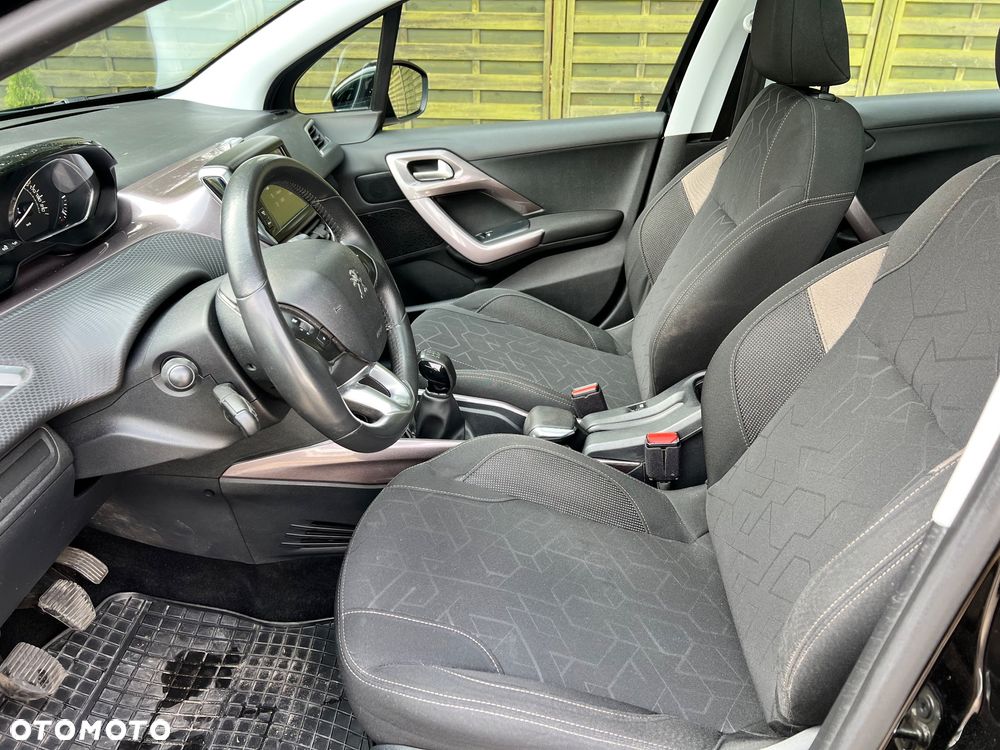 Peugeot 2008 e-HDi FAP 92 STOP & START Active - 19