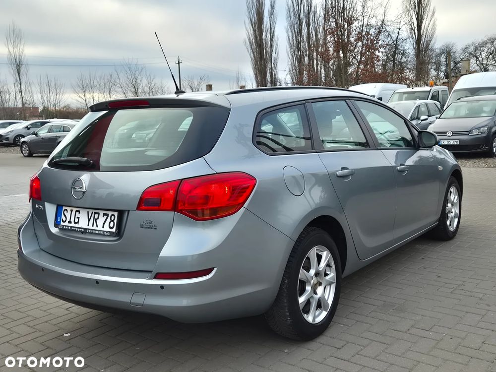 Opel Astra 1.6 Style - 11