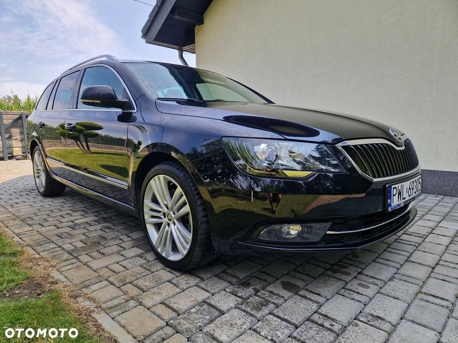 Skoda Superb 2.0 TDI Green tec 4x4 DSG Exclusive - 4