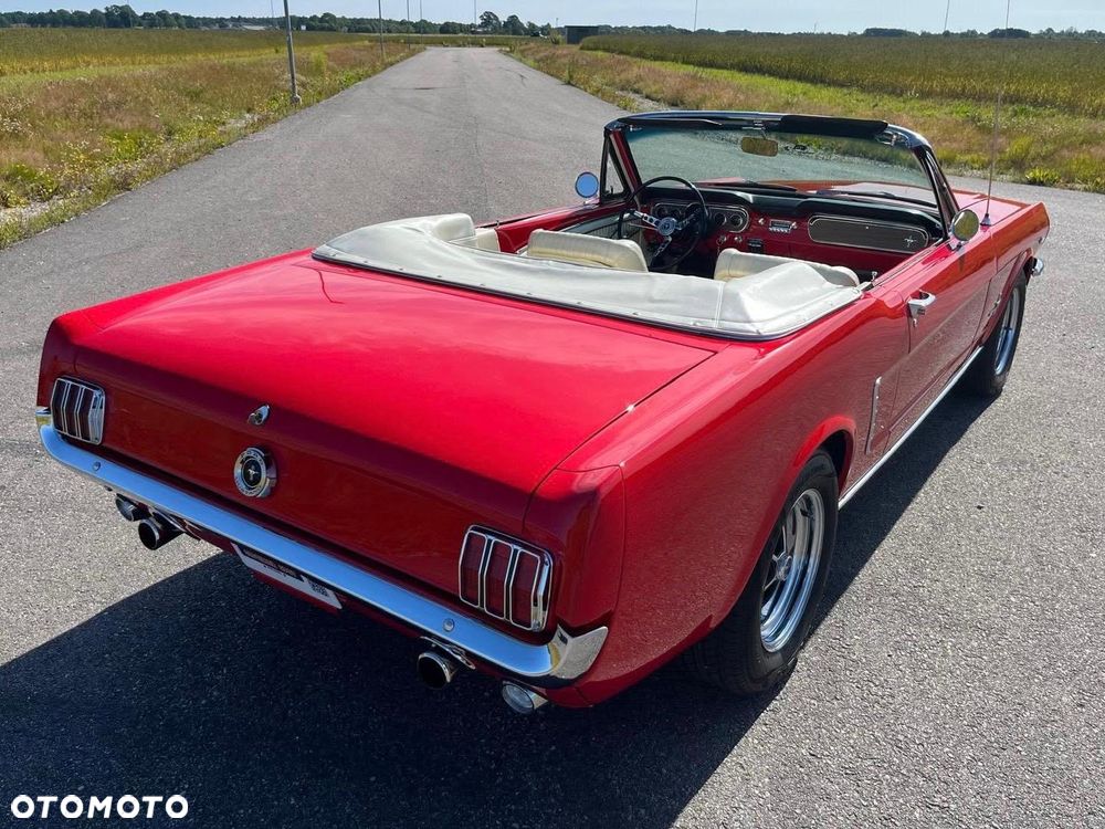 Ford Mustang - 18