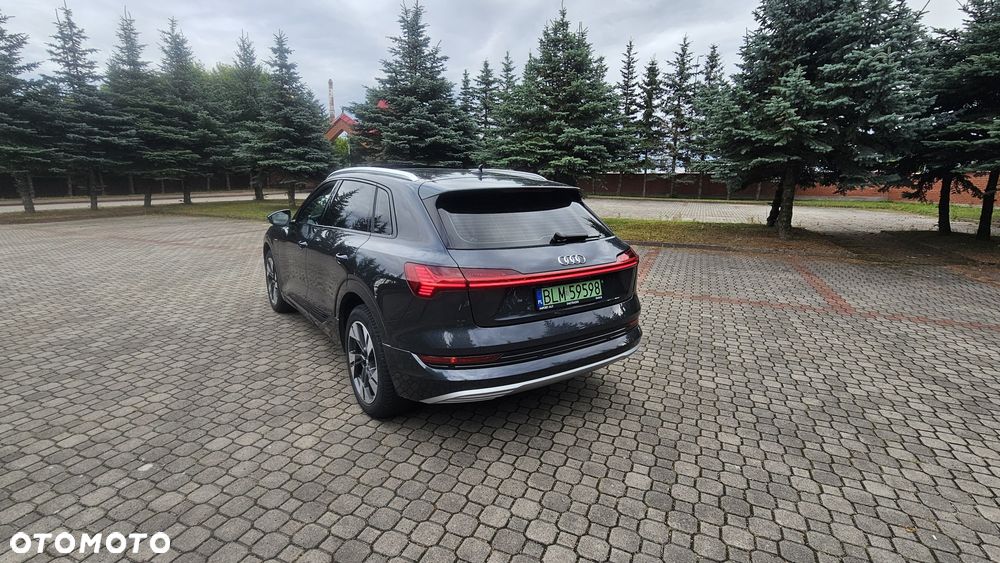 Audi e-tron - 6