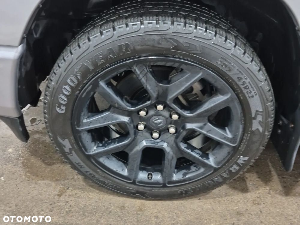 RAM 1500 - 18