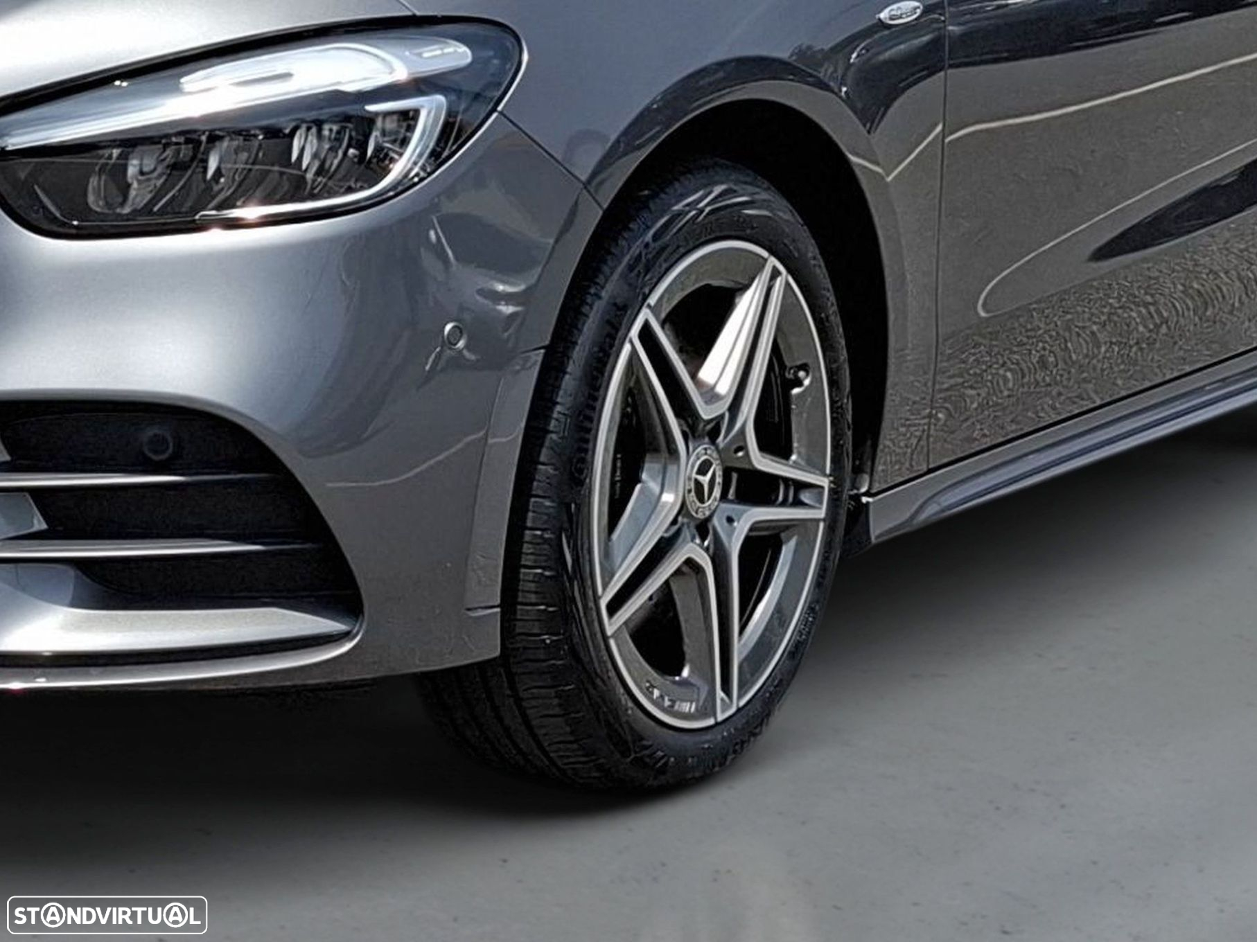 Mercedes-Benz B 250 e - 4