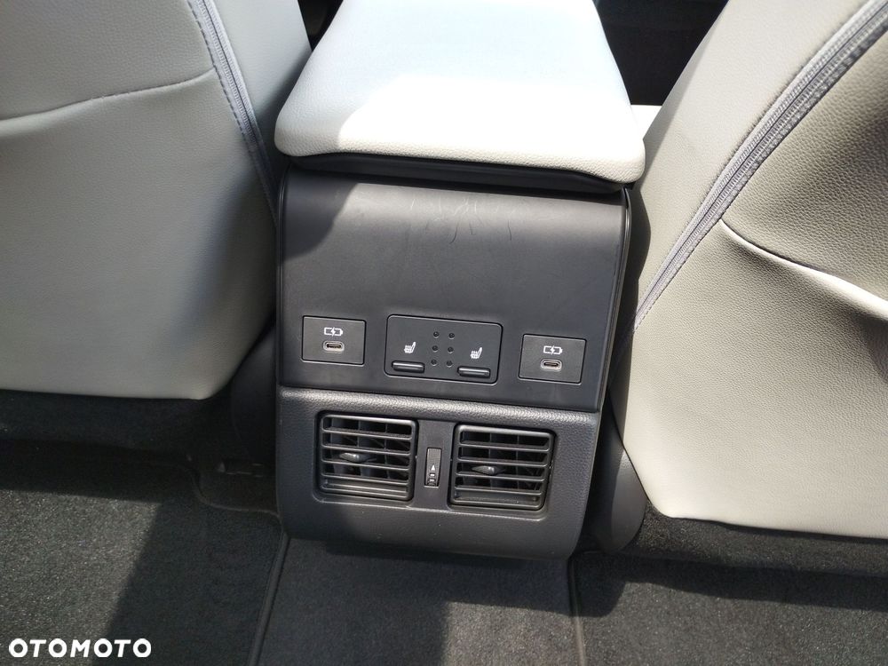 Toyota bZ4X 71.4kWh Executive - 13