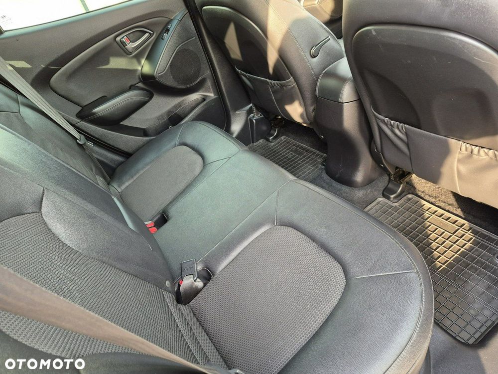 Hyundai ix35 - 11