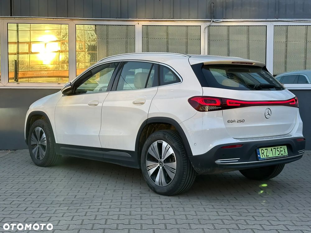 Mercedes-Benz EQA 250 66.5kWh Progressive - 5